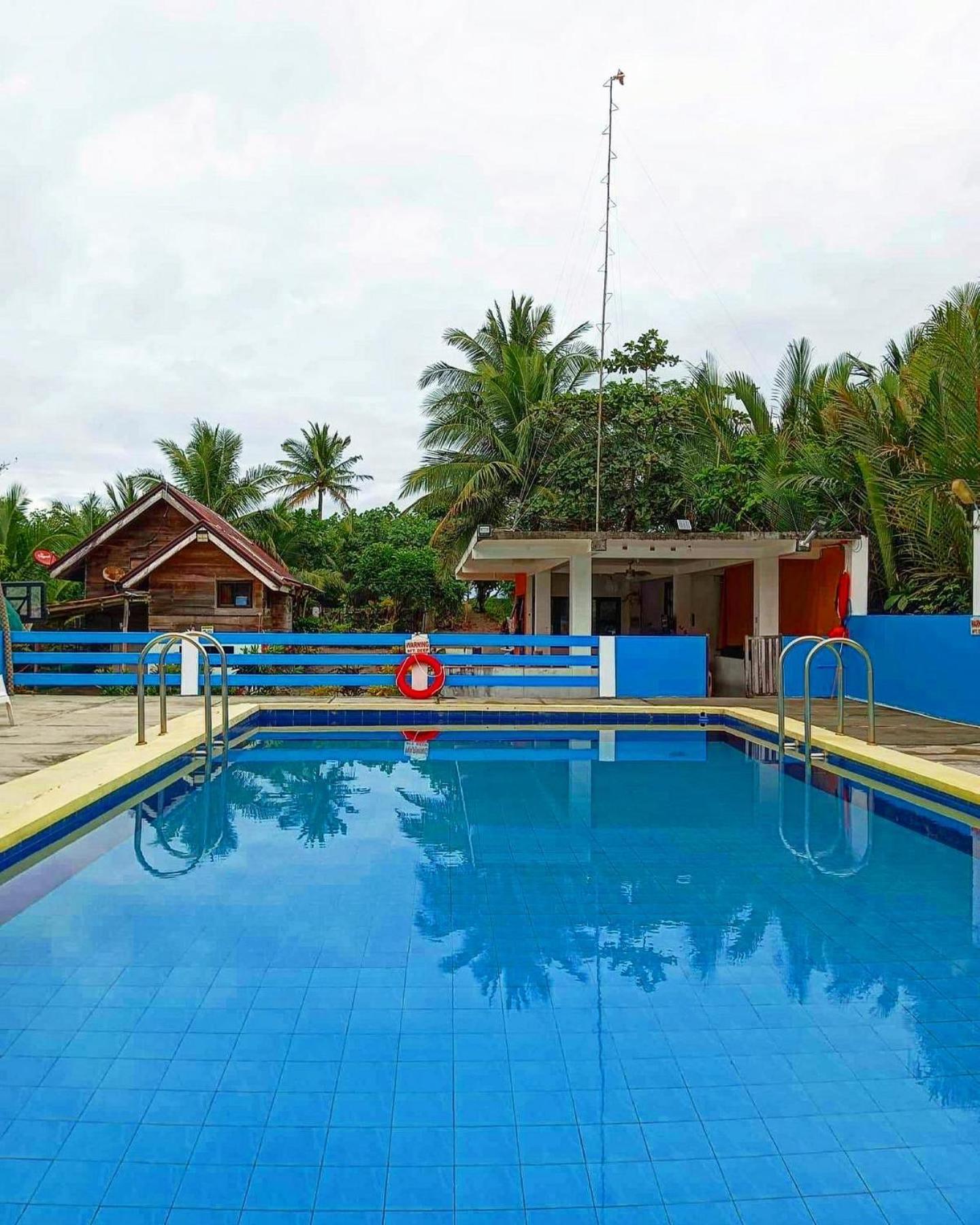 Lotus Sun&Waves Beach Resort Baler Exterior foto